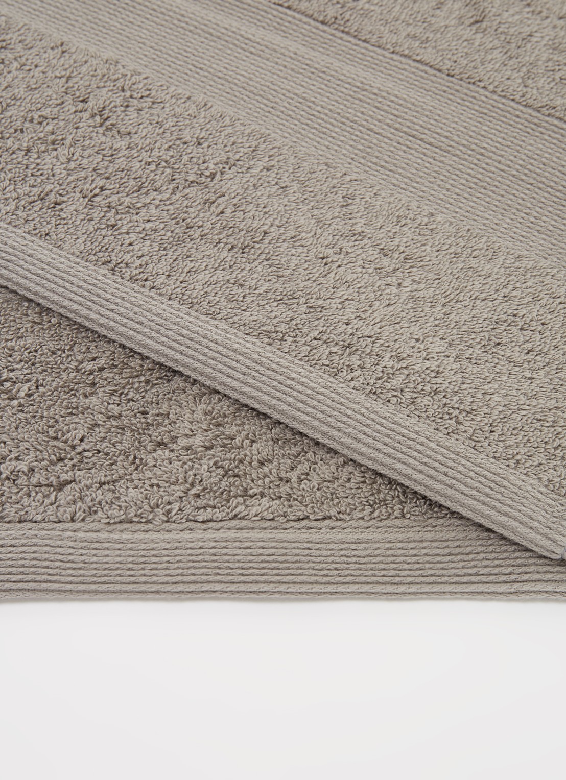 de Bijenkorf Home  Softness badlaken - 600 gr/m2 - 70 x 140 cm - detail 3 grijs