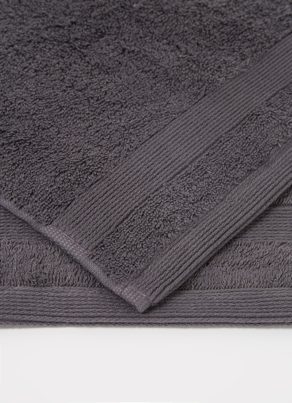 de Bijenkorf Home  Softness gastendoek - 600 gr/m2 - 30 x 50 cm - detail 4 antraciet