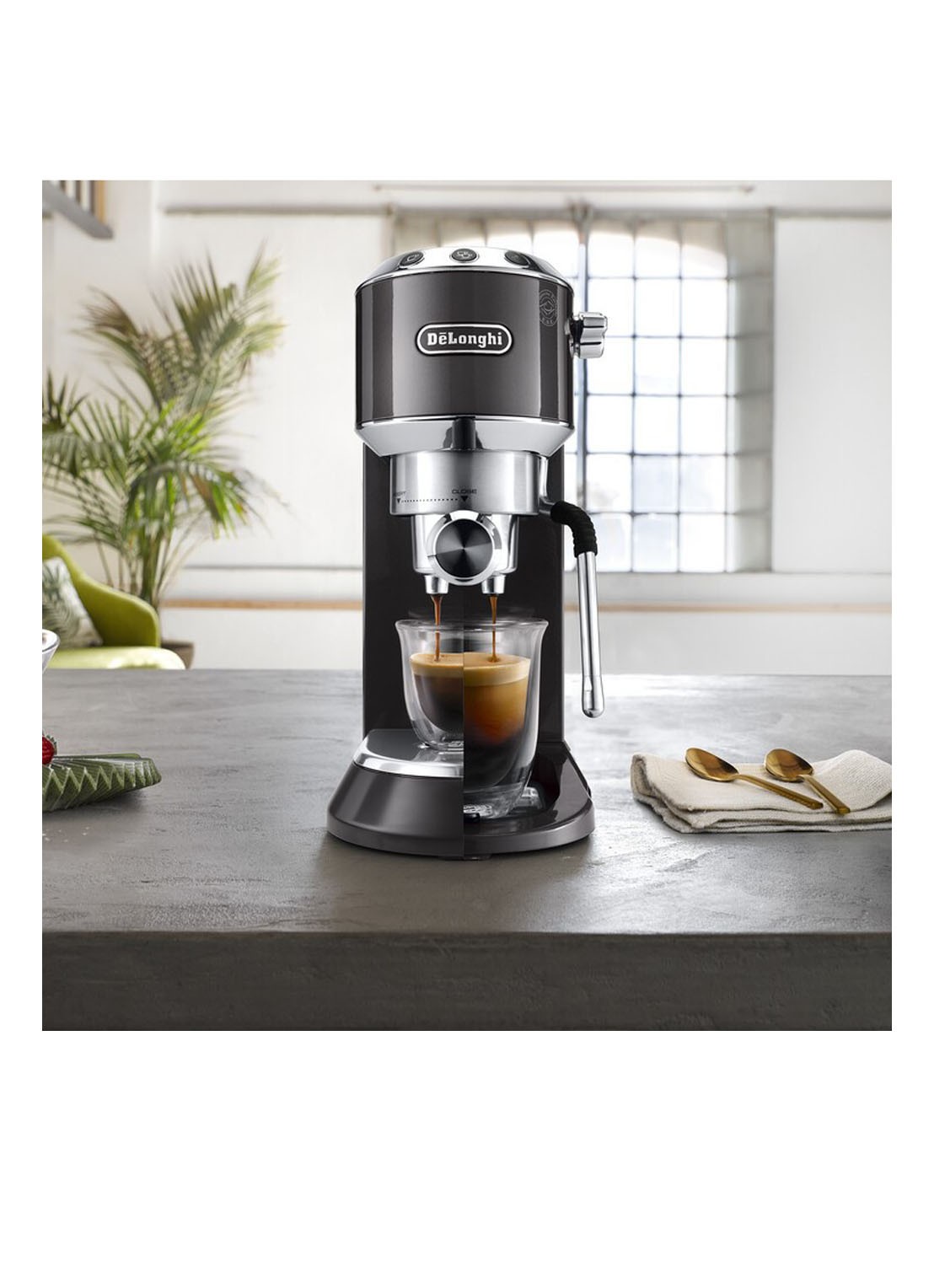 DeLonghi Dedica Arte espressomachine - EC885 - voorkant 2 grijs