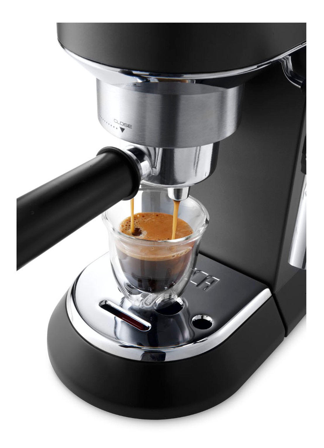 DeLonghi Dedica Style espressomachine EC685.BK - detail 4 zwart