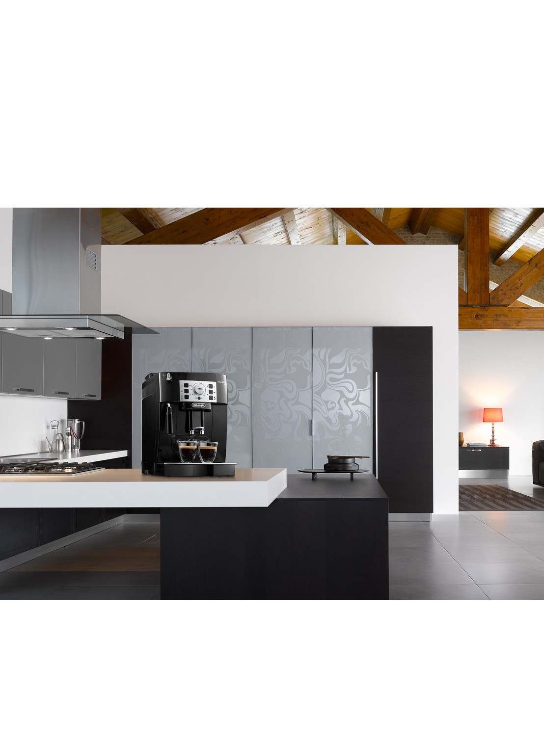 DeLonghi Ecam koffiezetapparaat 22.110B - voorkant 2 zwart