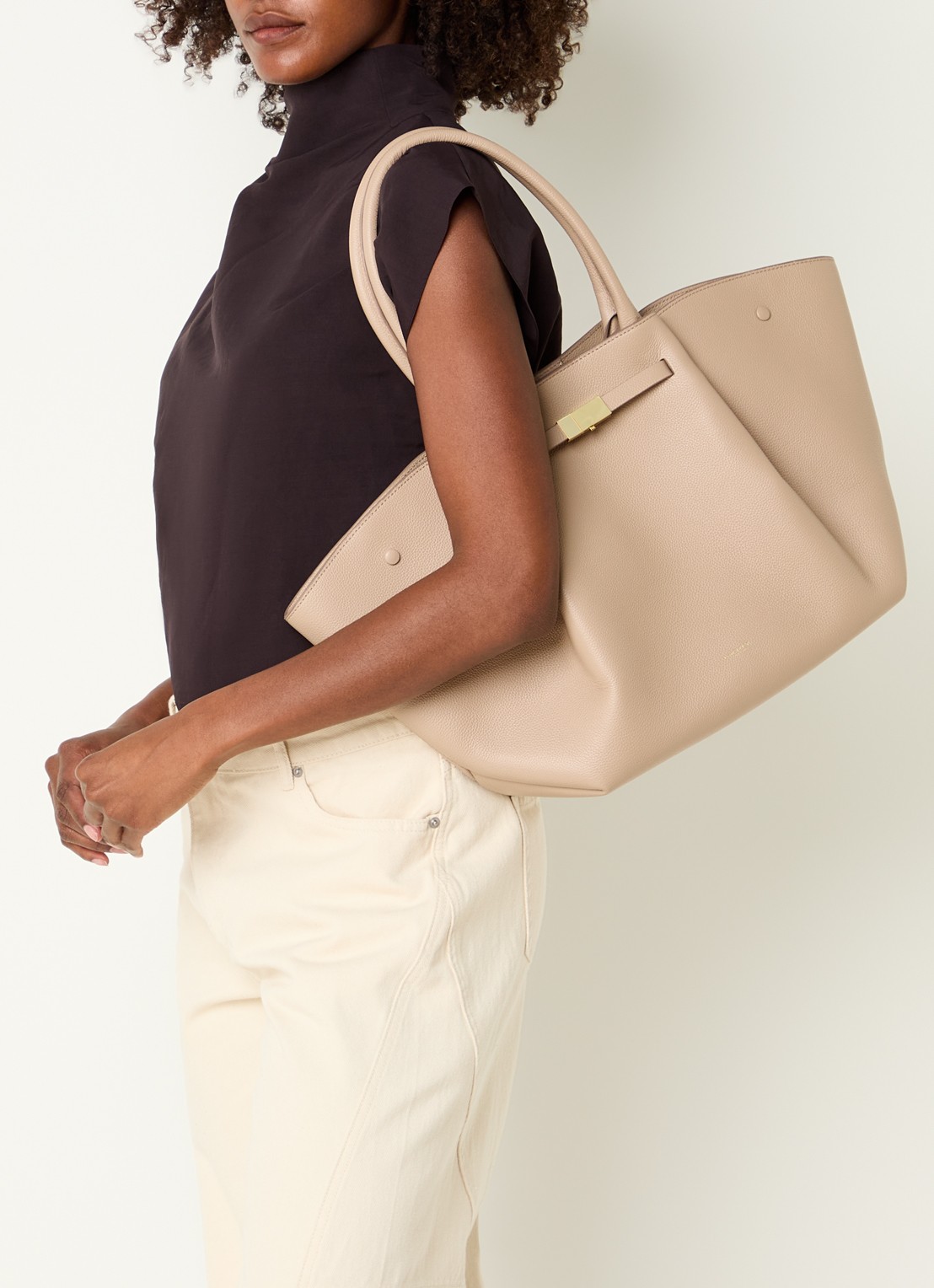 DeMellier The New York handtas van leer - voorkant 2 beige