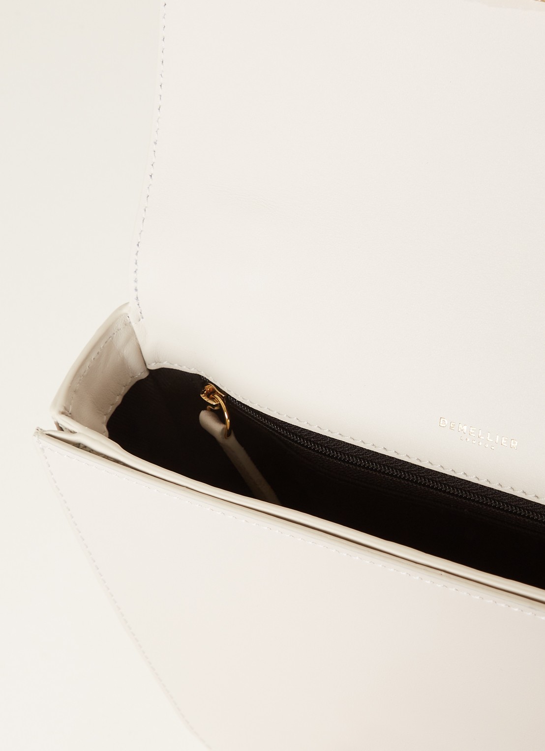 DeMellier The Vancouver crossbodytas van leer - detail 3 gebroken wit