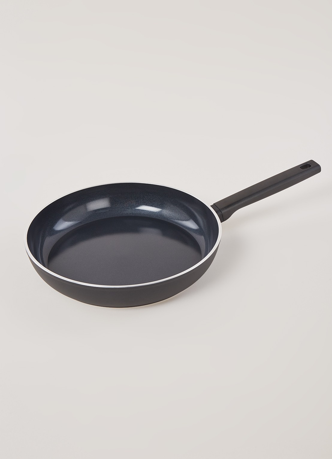 Demeyere Alu Comfort 3 koekenpan Ø28 cm - voorkant 2 zwart