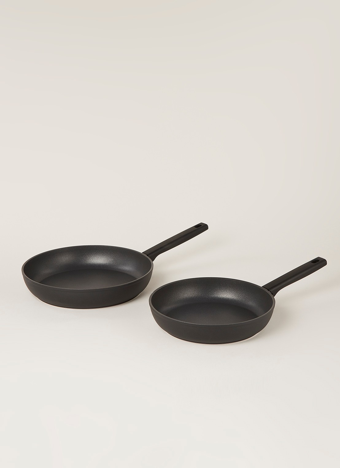 Demeyere Alu Comfort 3 Promo Set koekenpanenset 2-delig - voorkant 2 antraciet