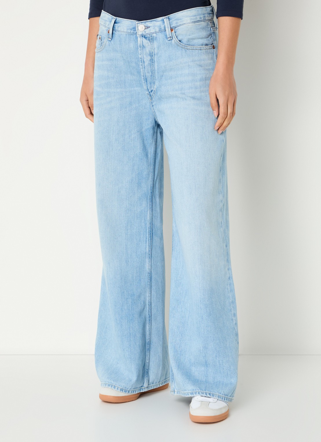 Denham Izzy high waist wide leg jeans met lichte wassing - detail indigo