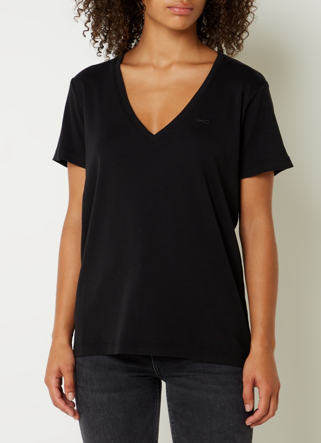 Denham Ramona T-shirt met V-hals en logo  - detail 3 zwart