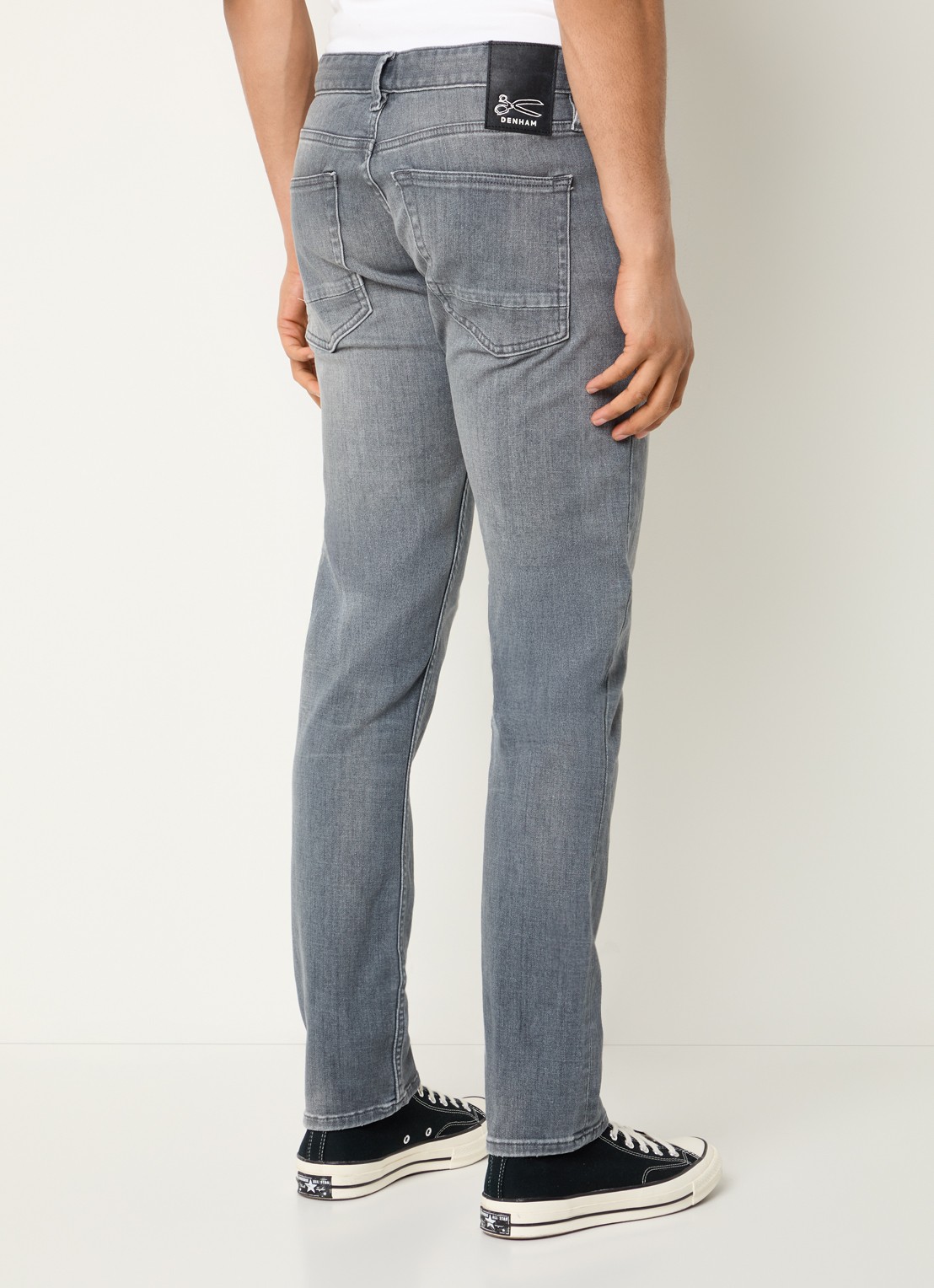Denham Razor slim fit jeans met gekleurde wassing - achterkant 3 grijs