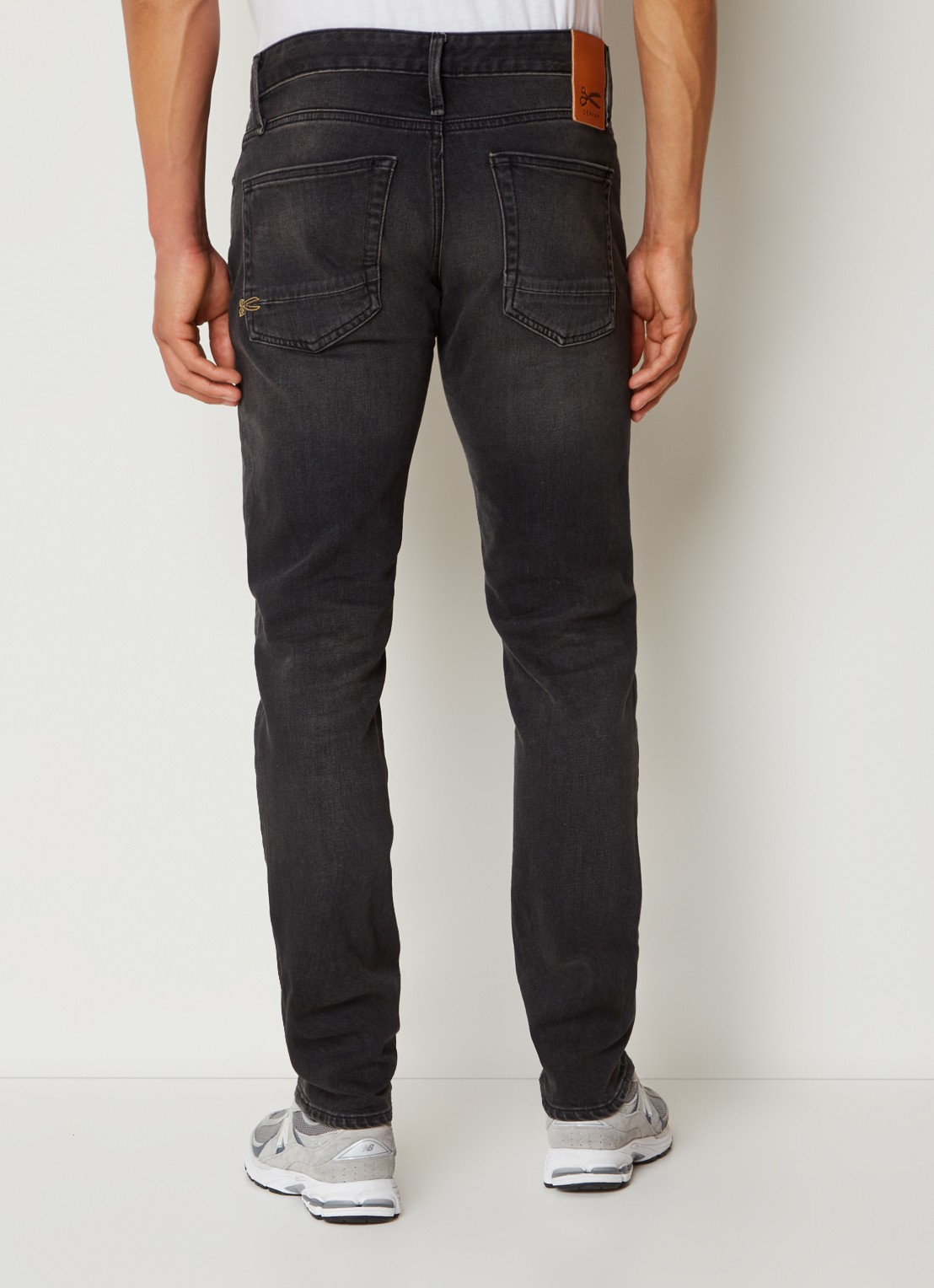 Denham Razor slim fit jeans met gekleurde wassing - achterkant zwart
