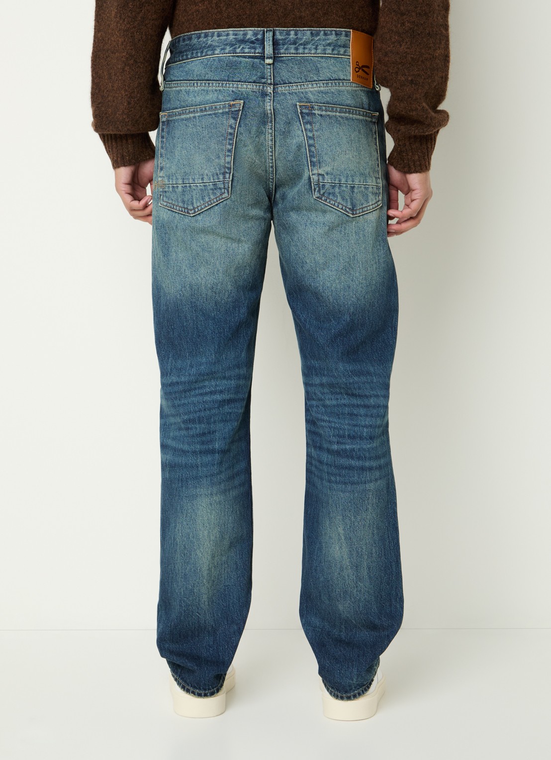 Denham Ridge R Jackson straight leg jeans met donkere wassing - achterkant 3 indigo