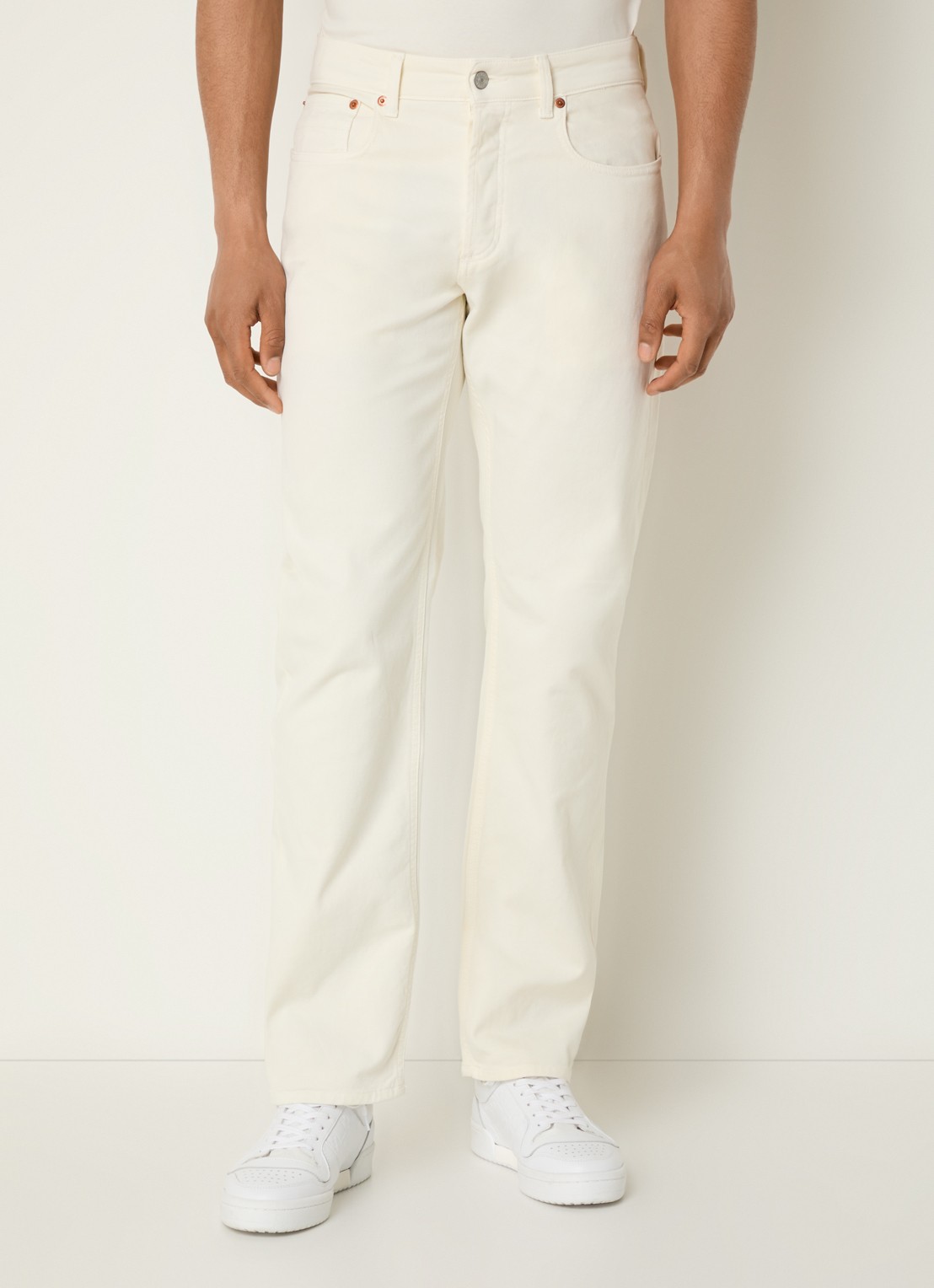 Denham Ridge straight leg jeans met gekleurde wassing - detail gebroken wit