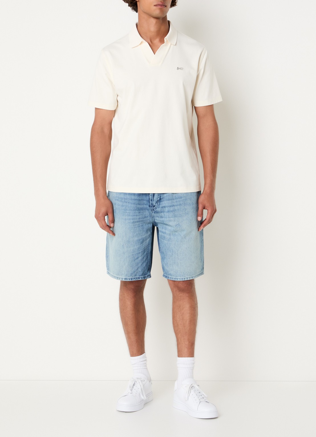 Denham Straight fit korte broek van denim met steekzakken - voorkant 2 lichtblauw