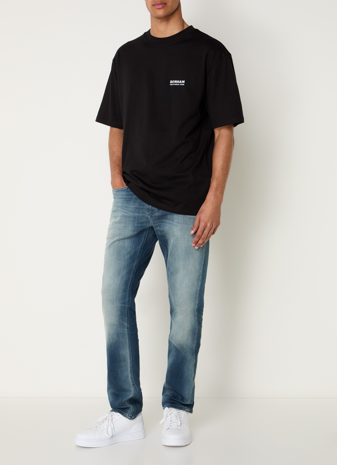 Denham T-shirt met logo- en backprint - voorkant 4 zwart