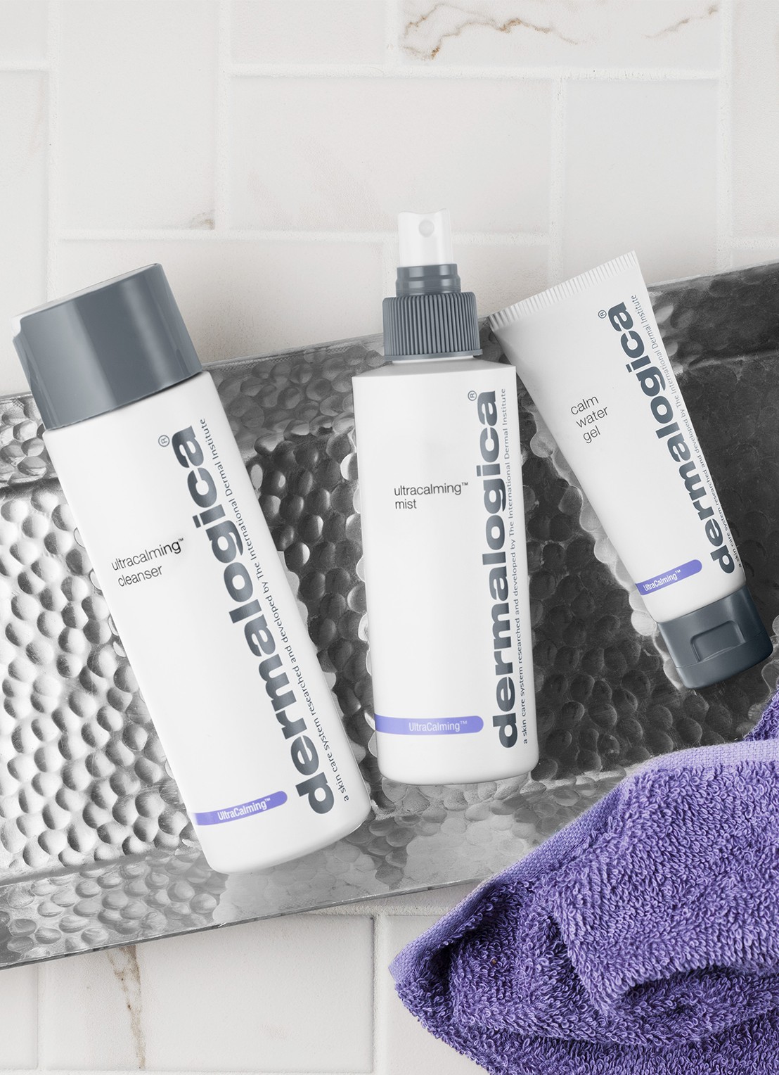 Dermalogica UltraCalming cleanser - facewash - detail 3 undefined