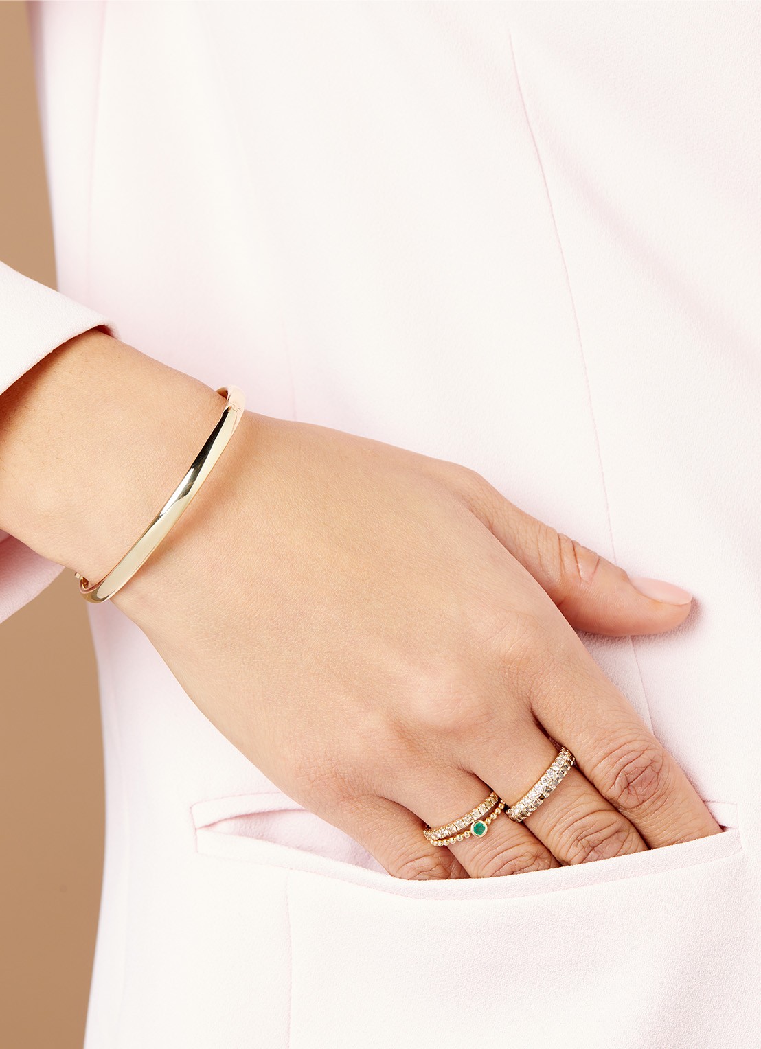 Diamond Point Bangle van 14k geelgoud (M) - voorkant 2 geelgoud
