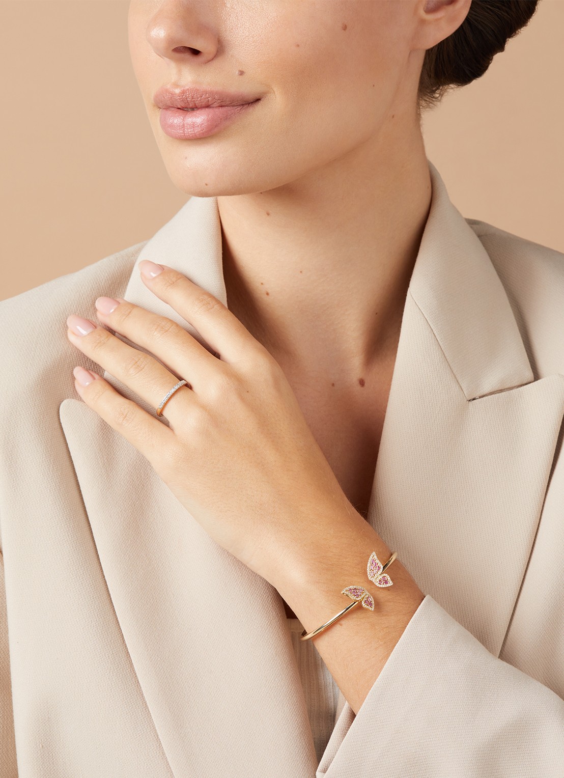 Diamond Point Geelgouden armband, 0.36 ct roze saffier, Butterfly Kisses - voorkant 2 geelgoud