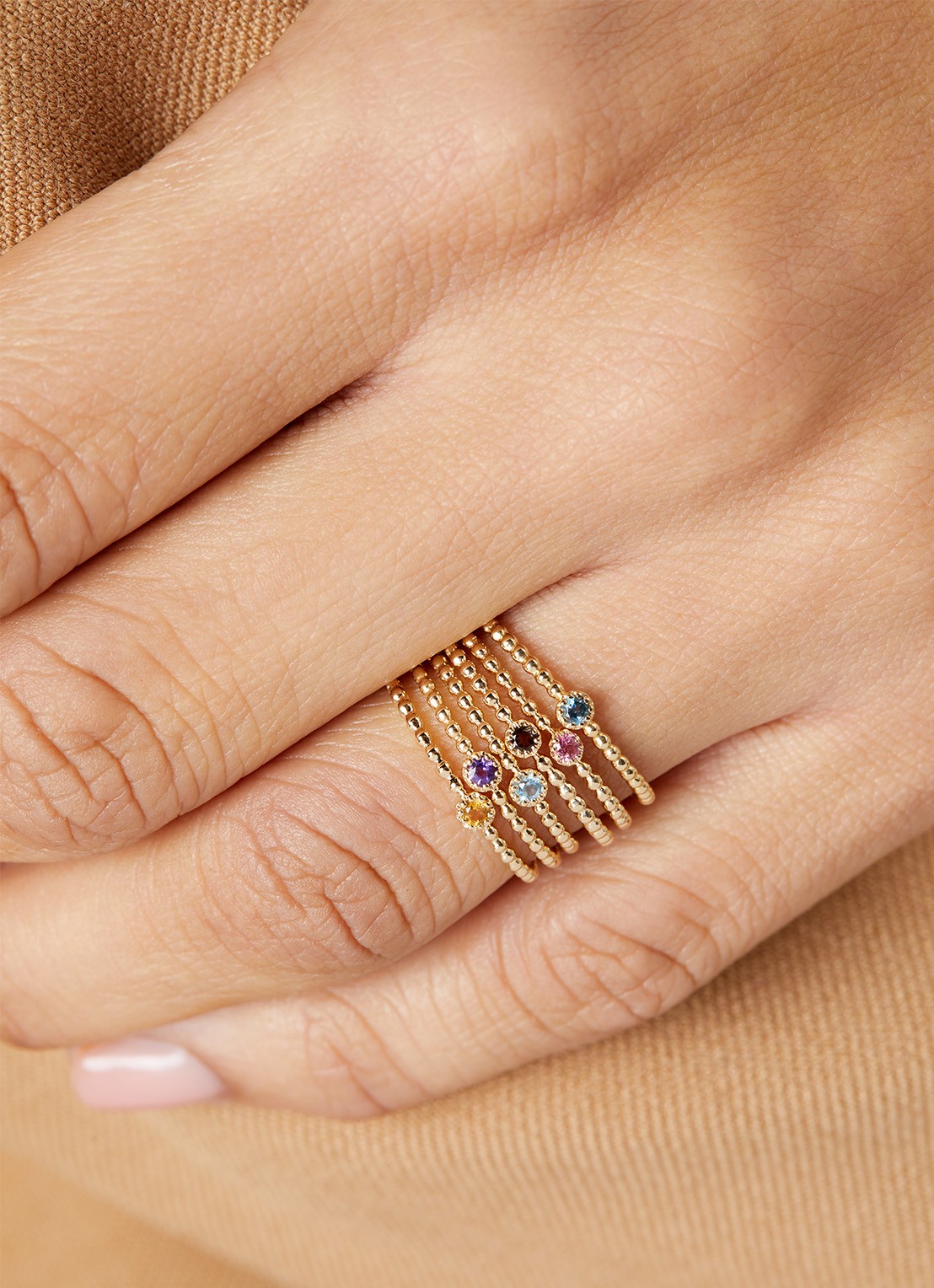 Diamond Point Geelgouden ring 0.04 ct london topaas Joy - voorkant 2 geelgoud