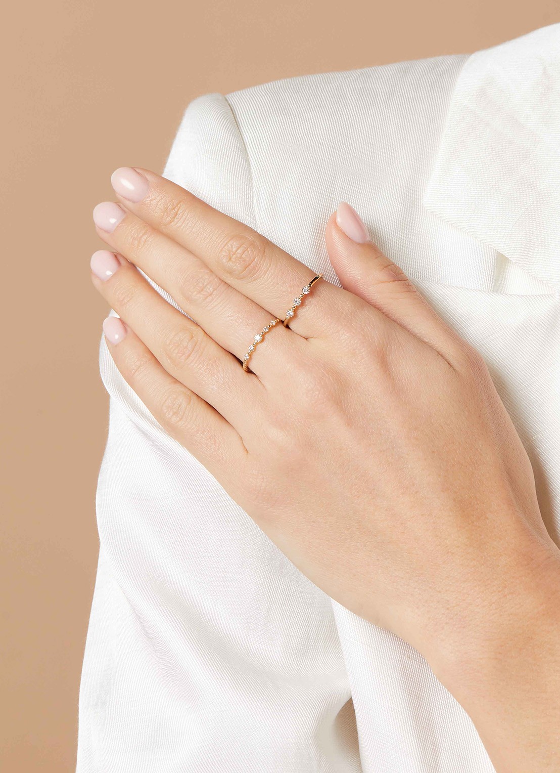 Diamond Point Joy ring van 14 karaat geelgoud met 0.09 ct diamant - voorkant 2 goud