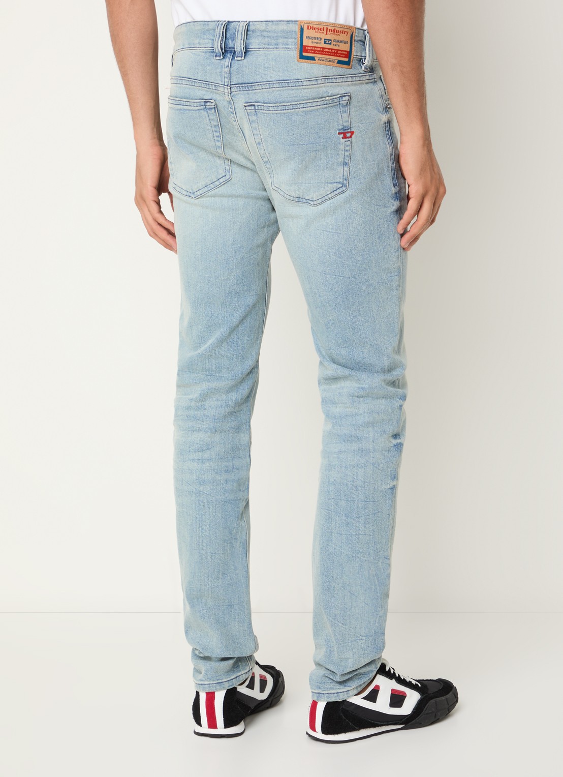 Diesel 1979 Sleenker skinny jeans met lichte wassing - achterkant indigo