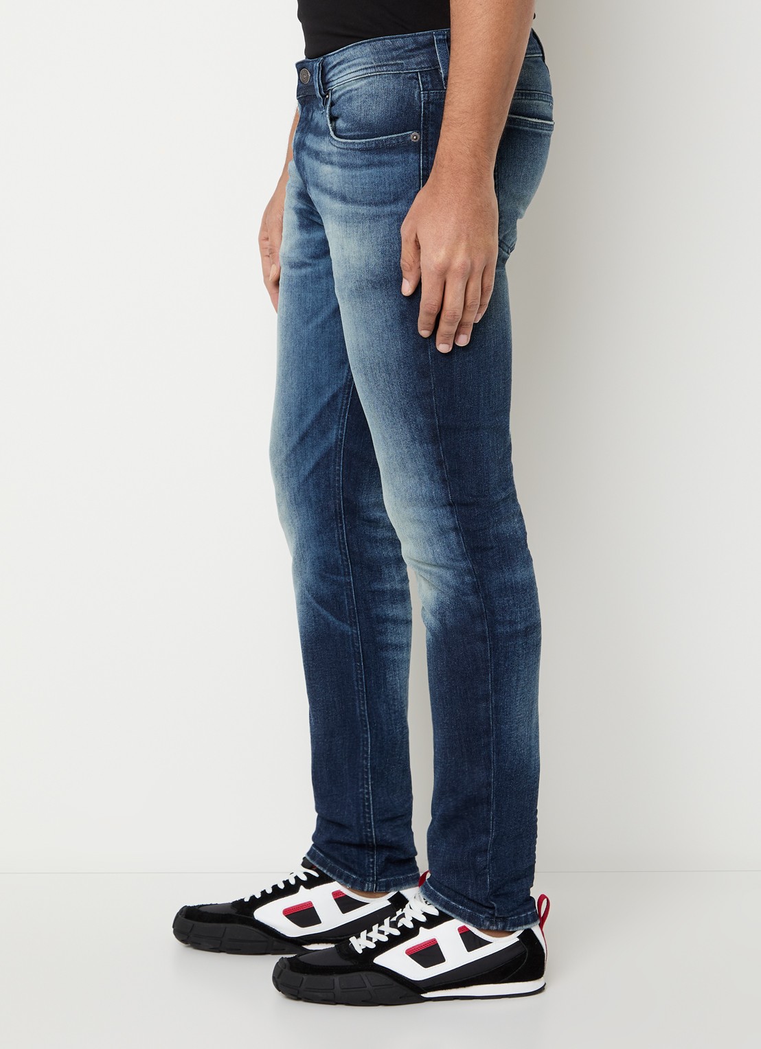 Diesel 1979 Sleenker slim fit jeans met donkere wassing - detail 4 indigo