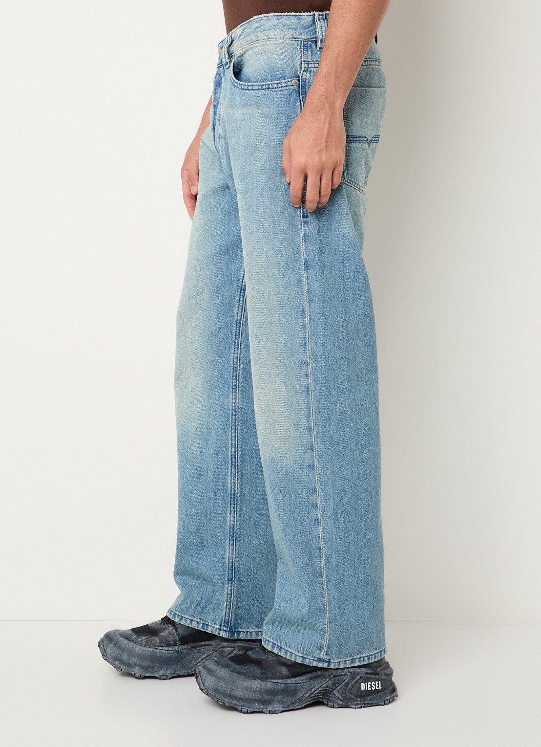 Diesel 1980 D-Eeper straight leg jeans met lichte wassing - detail 4 indigo