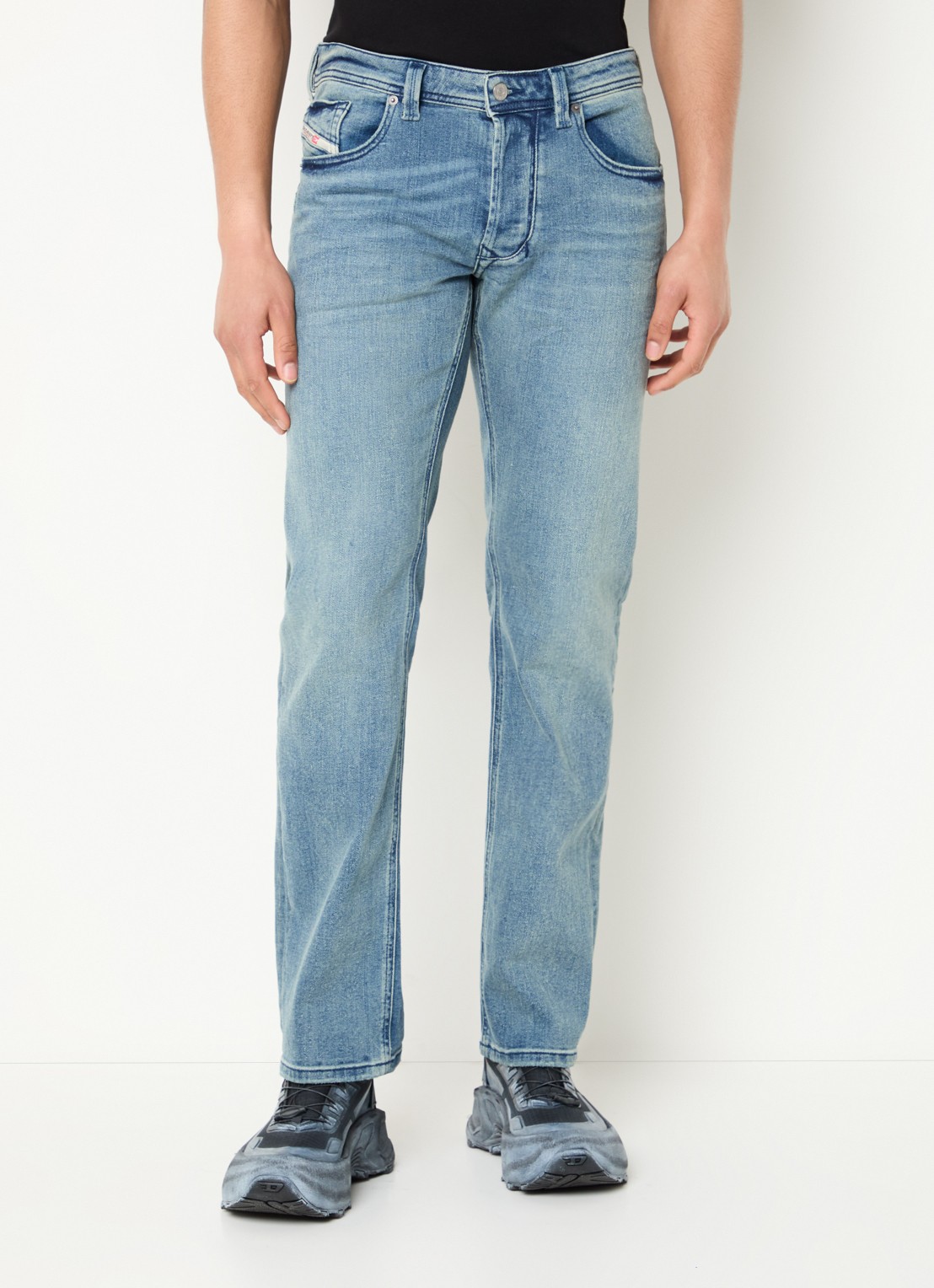 Diesel 1985 Larkee slim fit jeans met medium wassing - detail 4 indigo