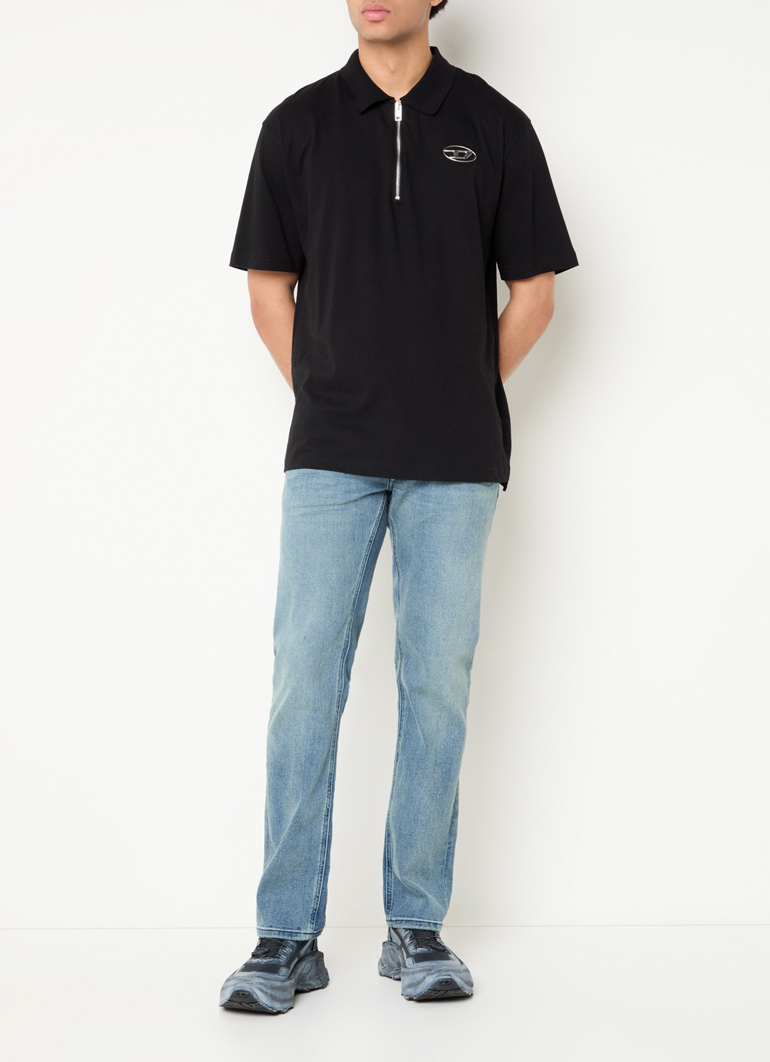 Diesel 1985 Larkee slim fit jeans met medium wassing - voorkant 2 indigo