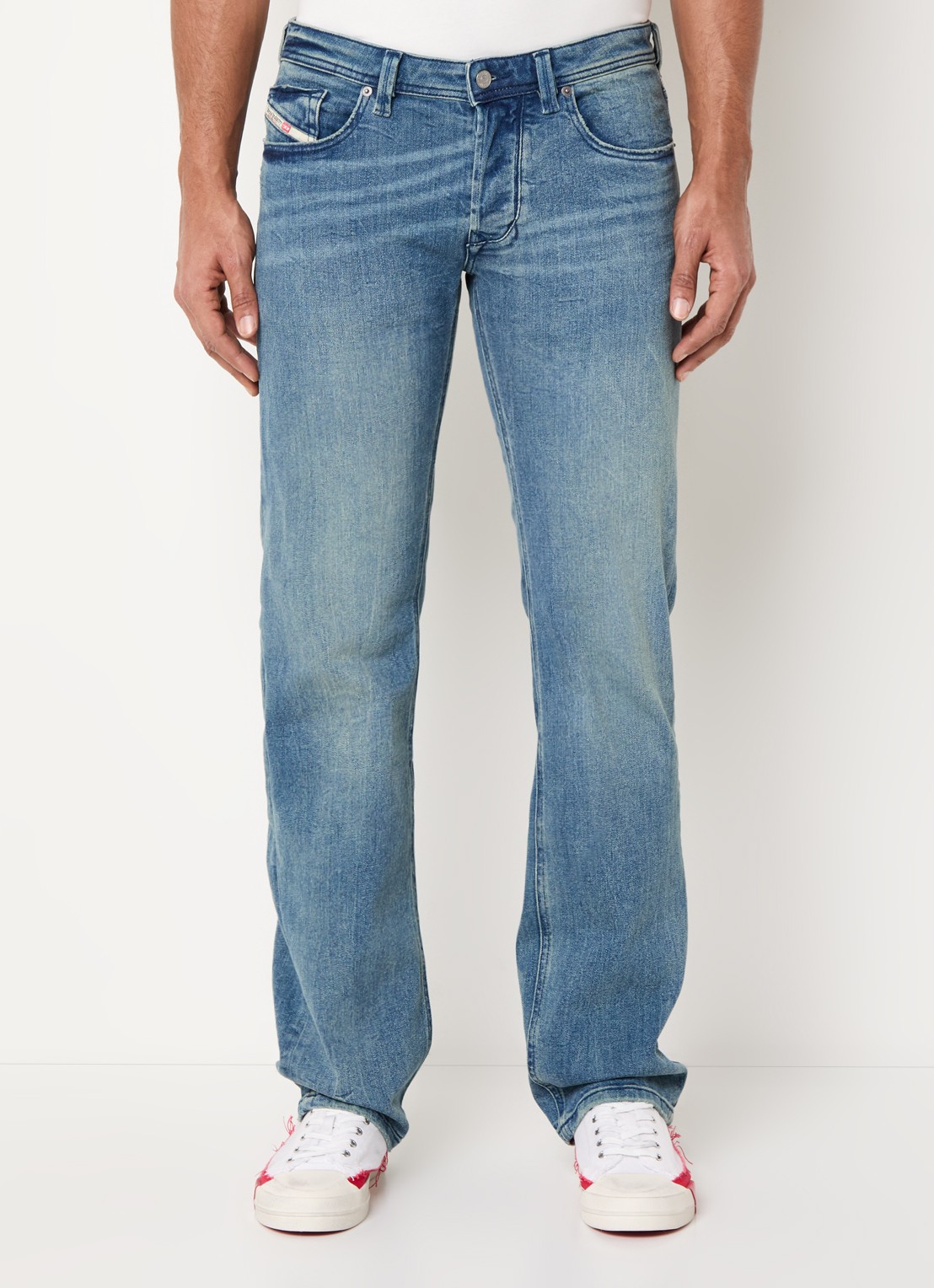 Diesel 1985 Larkee slim fit jeans met medium wassing - detail 6 indigo