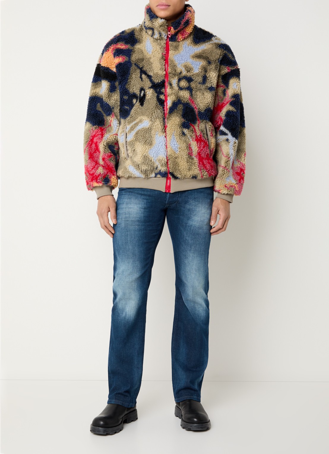 Diesel 1985 Larkee straight leg jeans met donkere wassing - voorkant 4 indigo