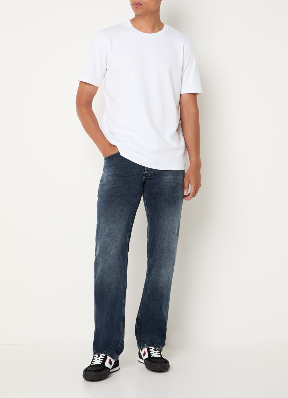 Diesel 1985 Larkee Straight leg jeans met donkere wassing - voorkant 2 indigo