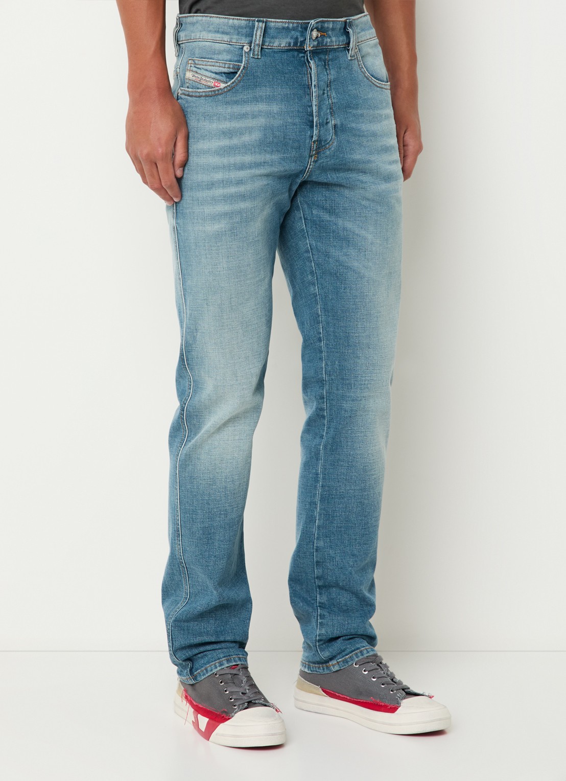 Diesel 1993 D-VYL straight leg jeans met medium wassing en steekzakken - detail 2 indigo