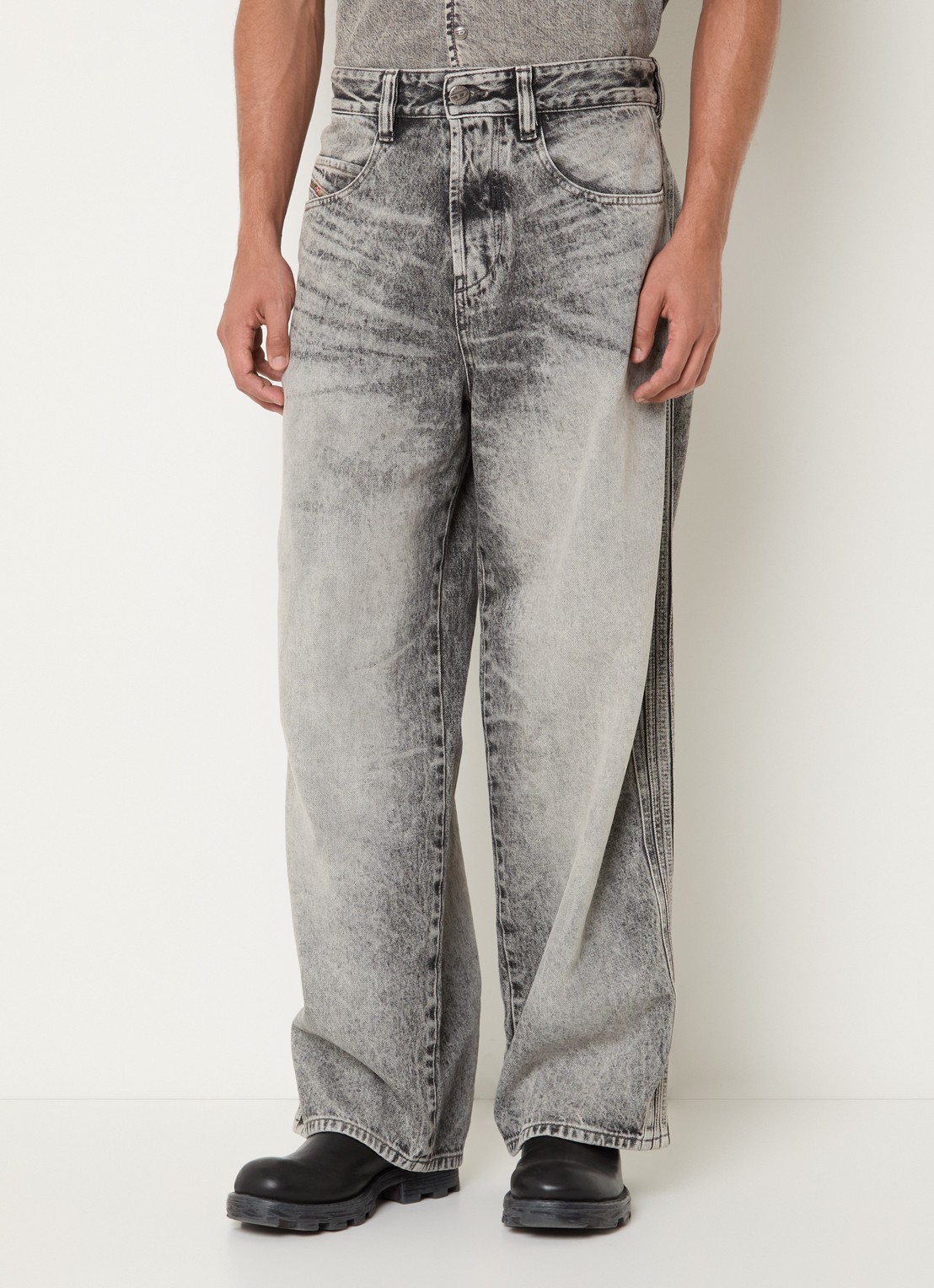 Diesel 1997 D-Denim loose fit jeans met gekleurde wassing - detail grijs
