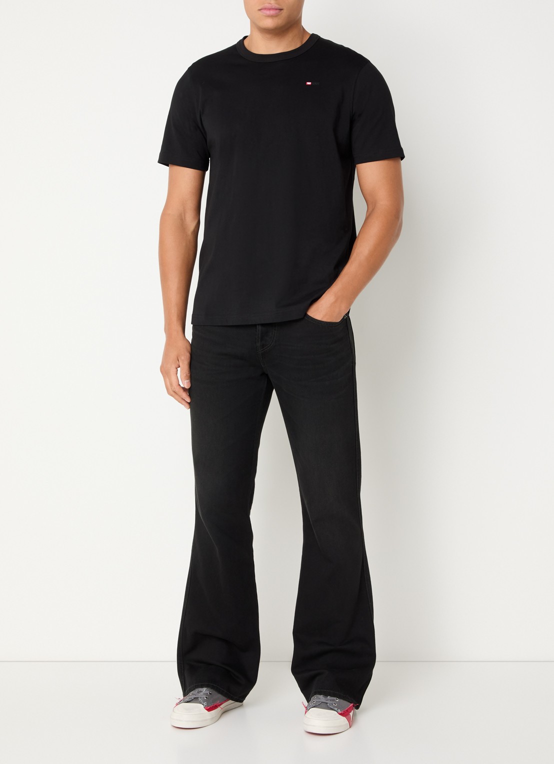 Diesel 1998 D-Buck bootcut jeans met gekleurde wassing - voorkant 3 zwart