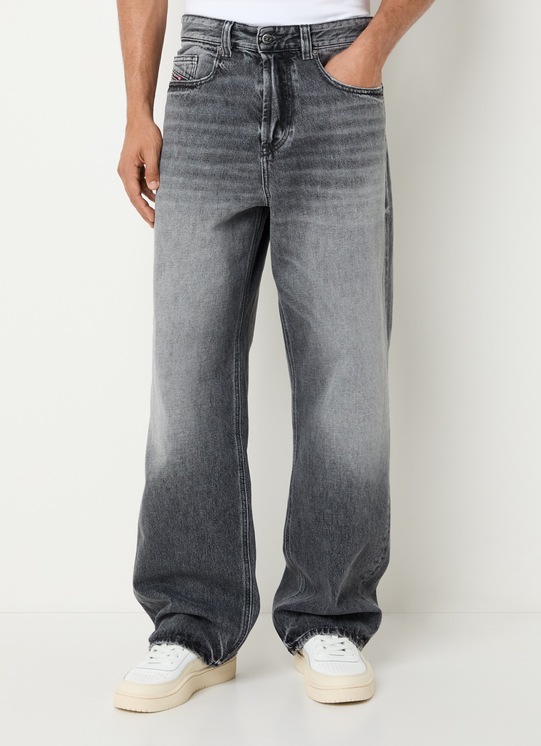 Diesel 2001 D-MACRO loose fit jeans met gekleurde wassing - detail 4 donkergrijs