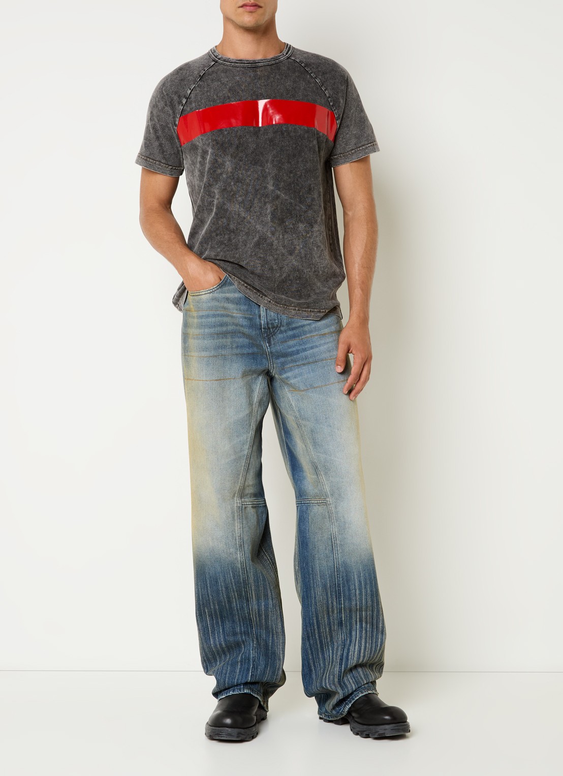 Diesel 2001 D-Macro loose fit jeans met verwassen afwerking - voorkant 2 indigo