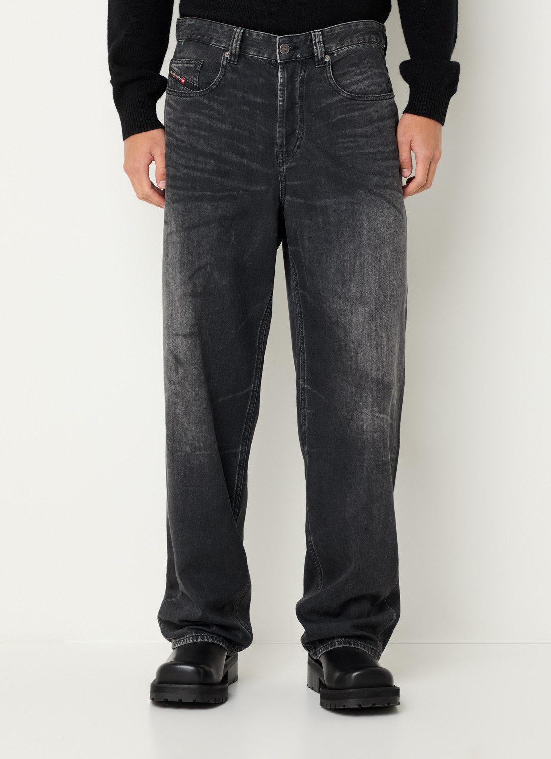 Diesel 2001 D-marco loose fit jeans met gekleurde wassing - detail indigo