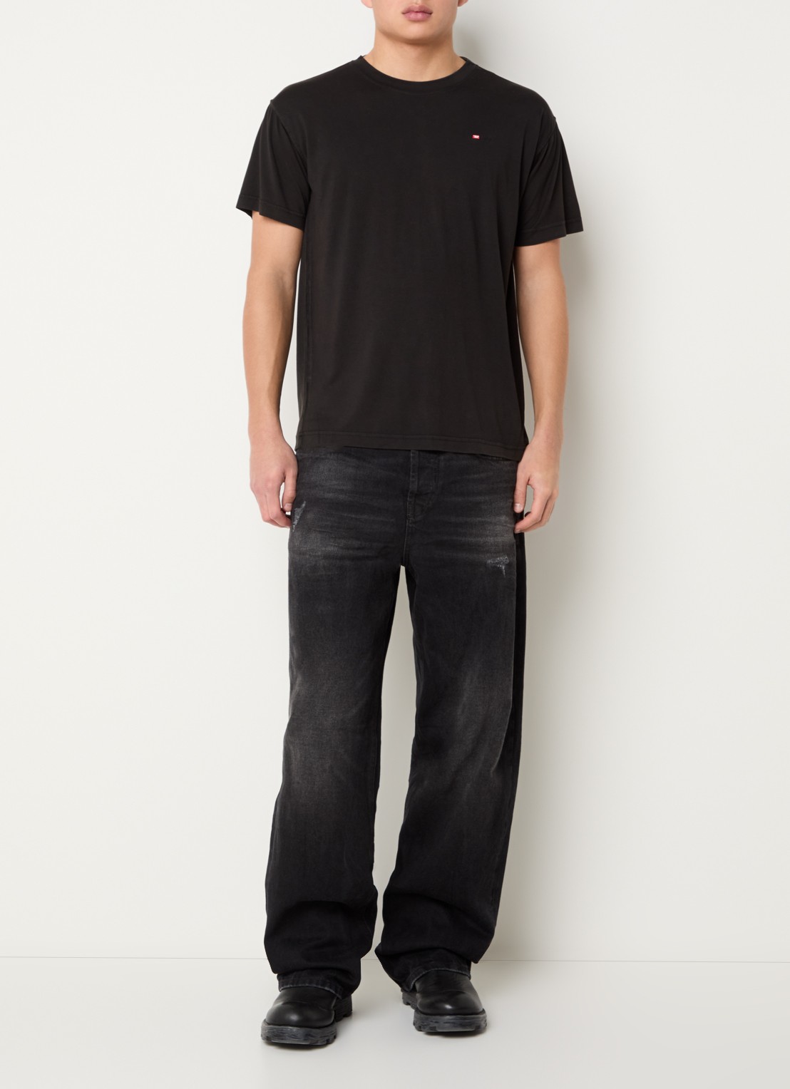 Diesel 2001 D-marco loose fit jeans met gekleurde wassing - voorkant 3 zwart