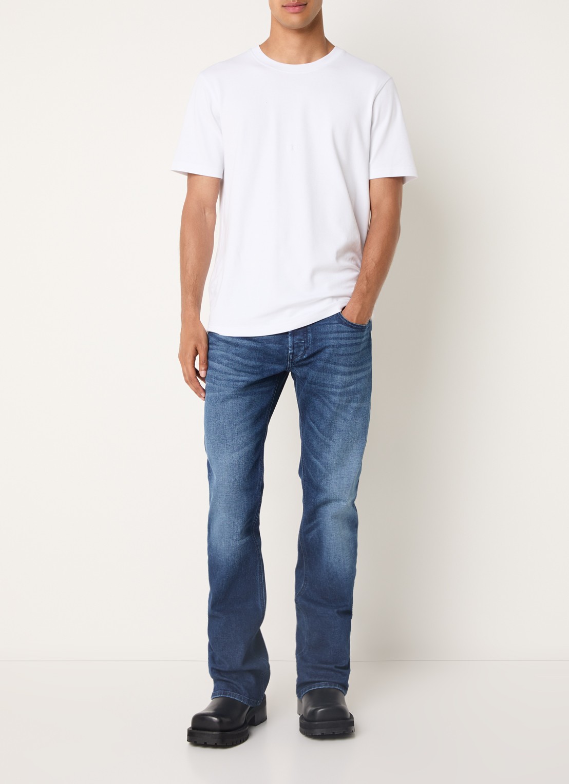 Diesel 2007 Zatiniy flared fit jeans met medium wassing - voorkant 2 indigo