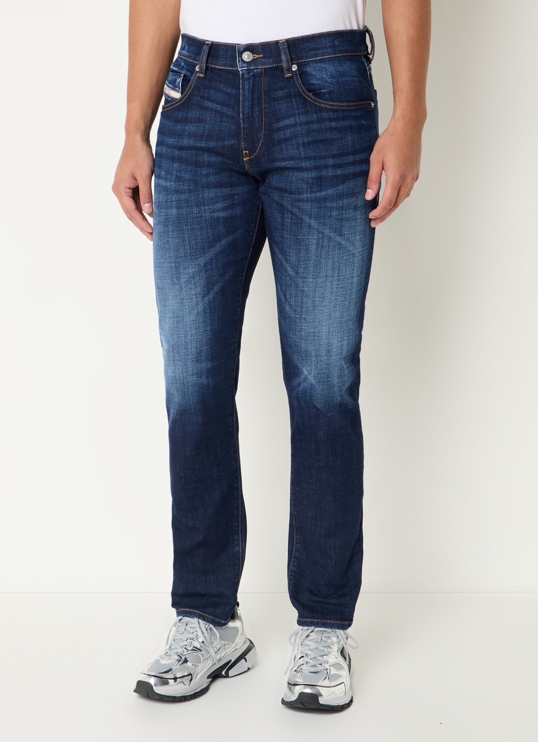 Diesel 2019 D-strukt slim fit jeans met donkere wassing - detail 4 indigo
