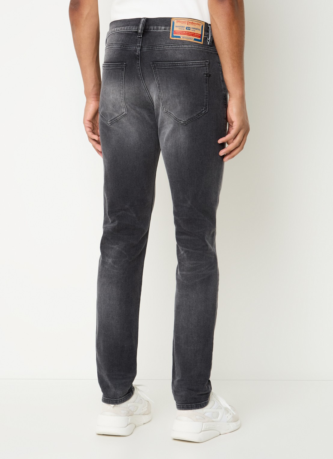Diesel 2019 D-Strukt slim fit jeans met gekleurde wassing - achterkant antraciet