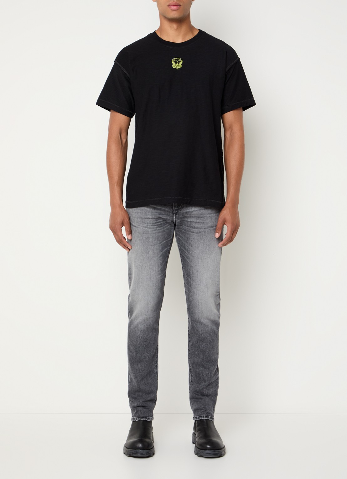 Diesel 2019 D-strukt slim fit jeans met gekleurde wassing - voorkant 2 grijs
