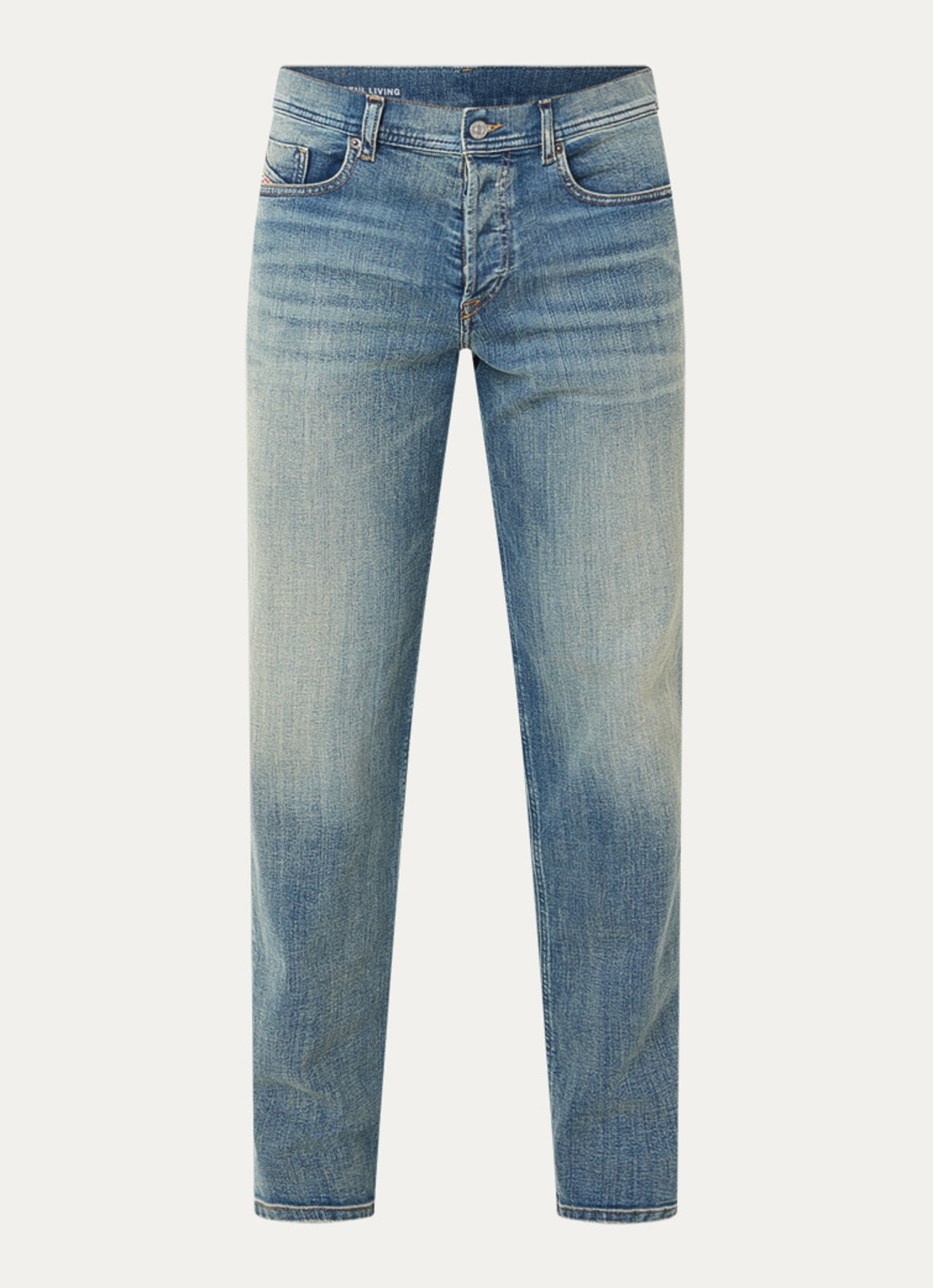 Diesel 2023 D-finitive regular fit jeans met medium wassing - voorkant indigo