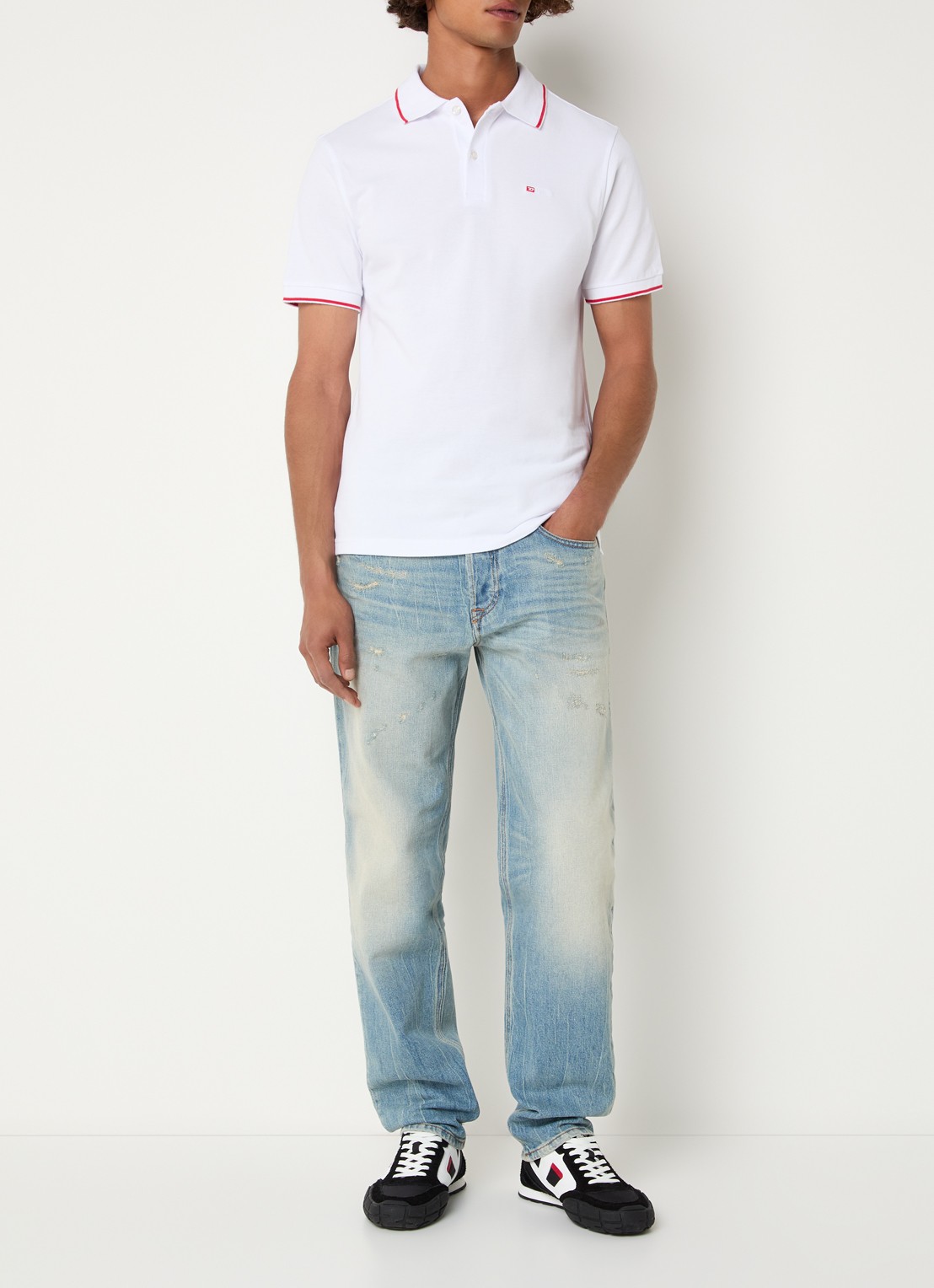 Diesel 2023 D-Finitive straight leg jeans met medium wassing - voorkant 5 indigo