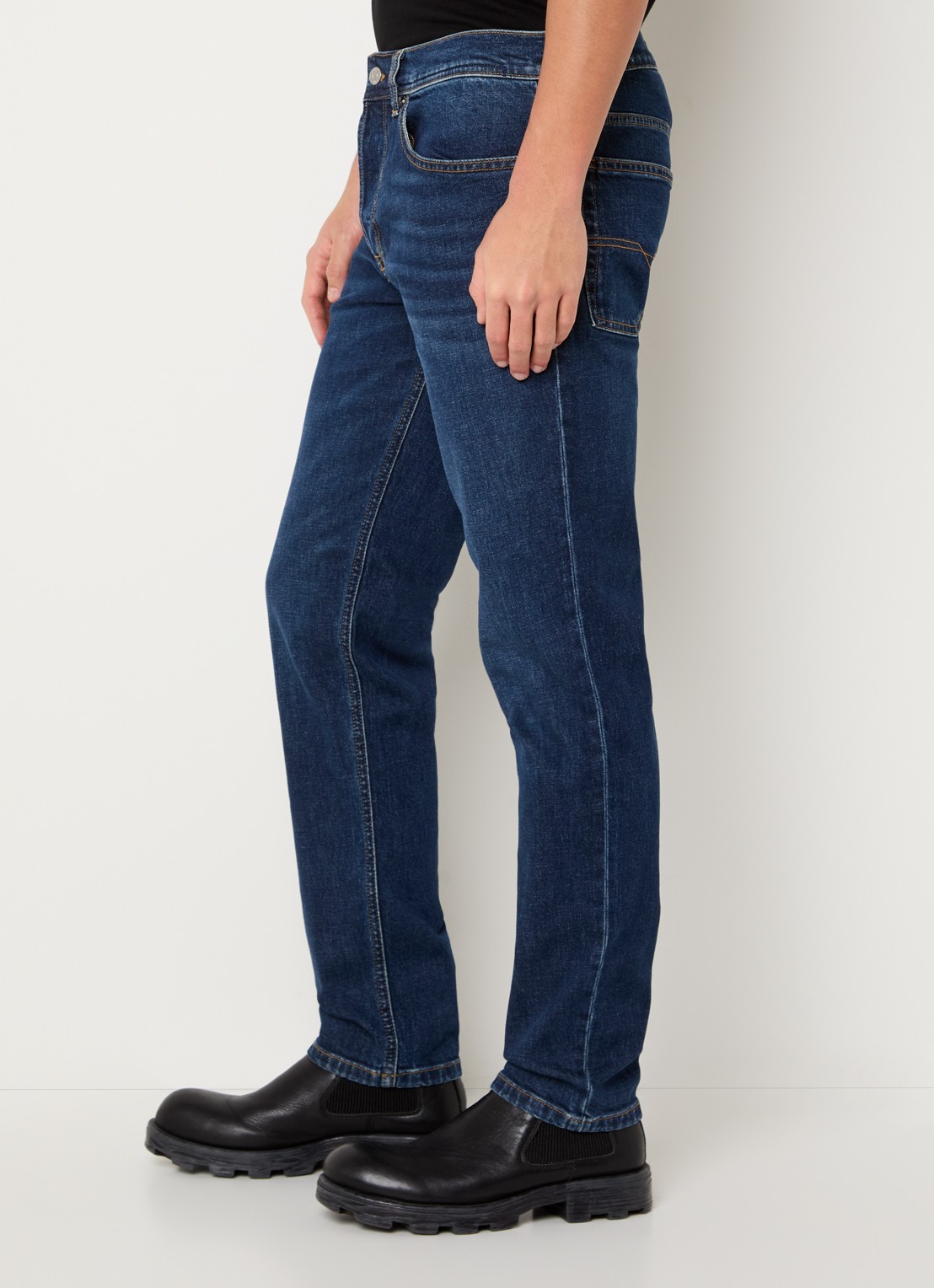 Diesel 2023 D-Finitive tapered fit jeans met donkere wassing - detail 4 indigo
