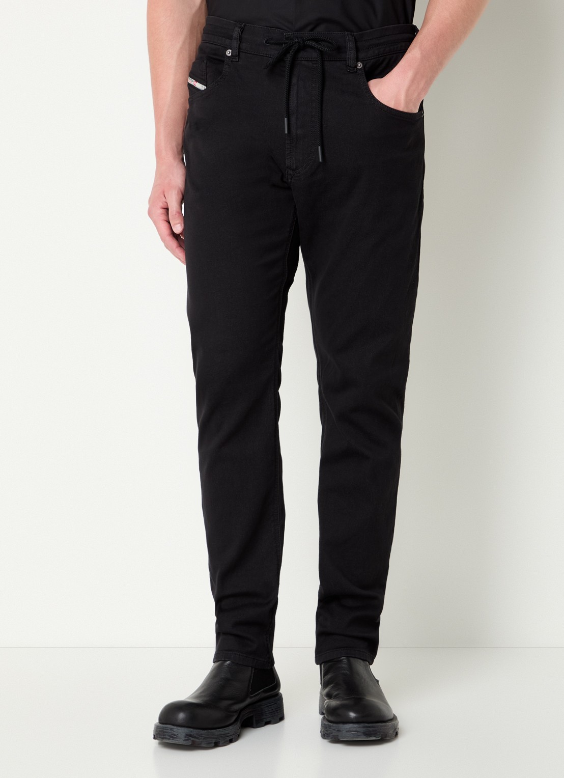 Diesel 2030 D-Krooley tapered jeans met trekkoord - detail zwart
