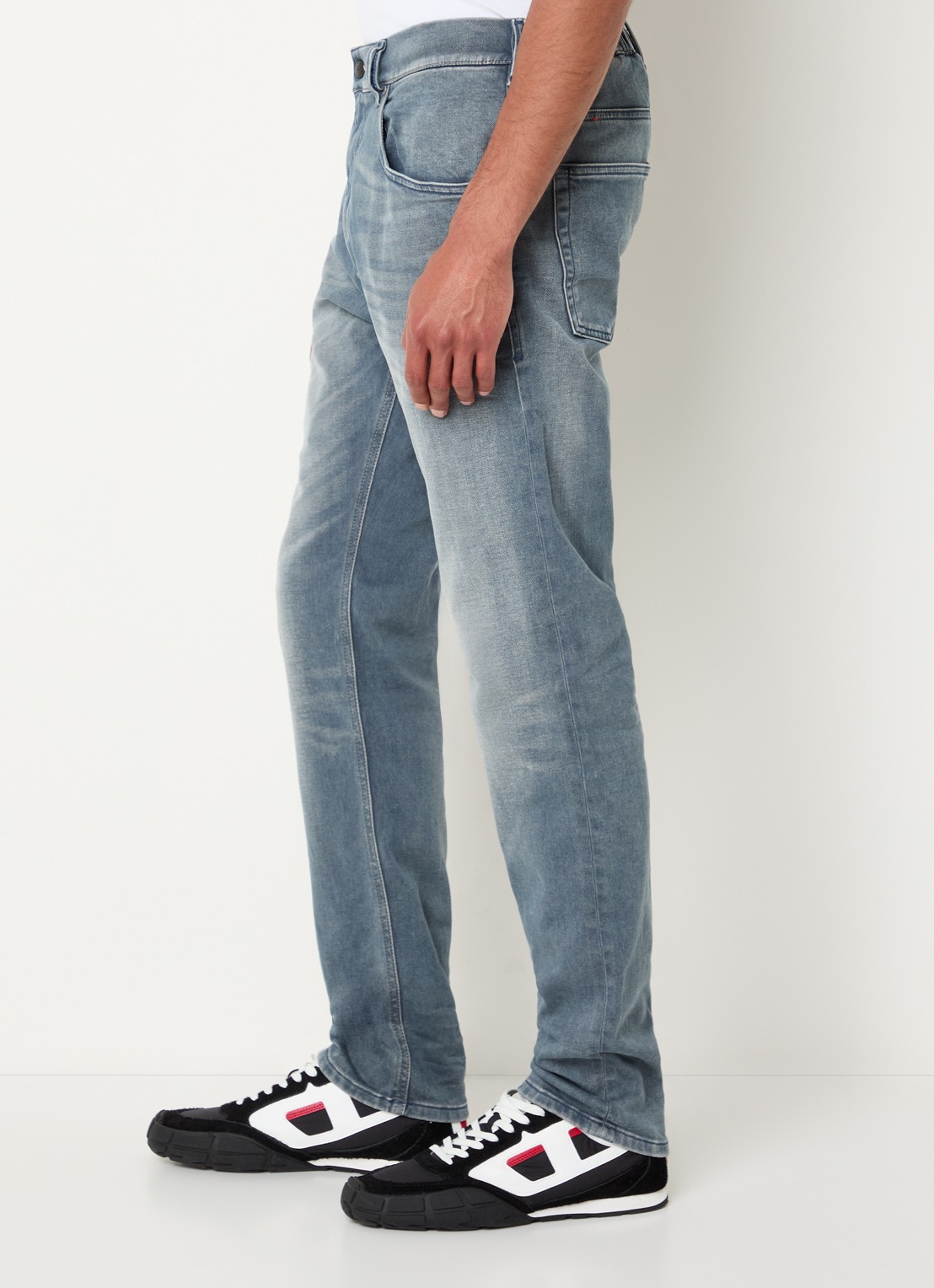 Diesel 2032 D-Krooley slim fit jeans met medium wassing - detail 5 indigo