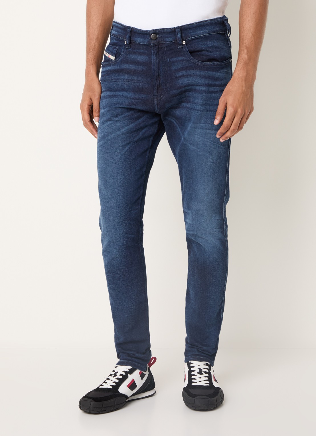 Diesel 2062 D-Strukt slim fit jeans met medium wassing - detail 3 indigo