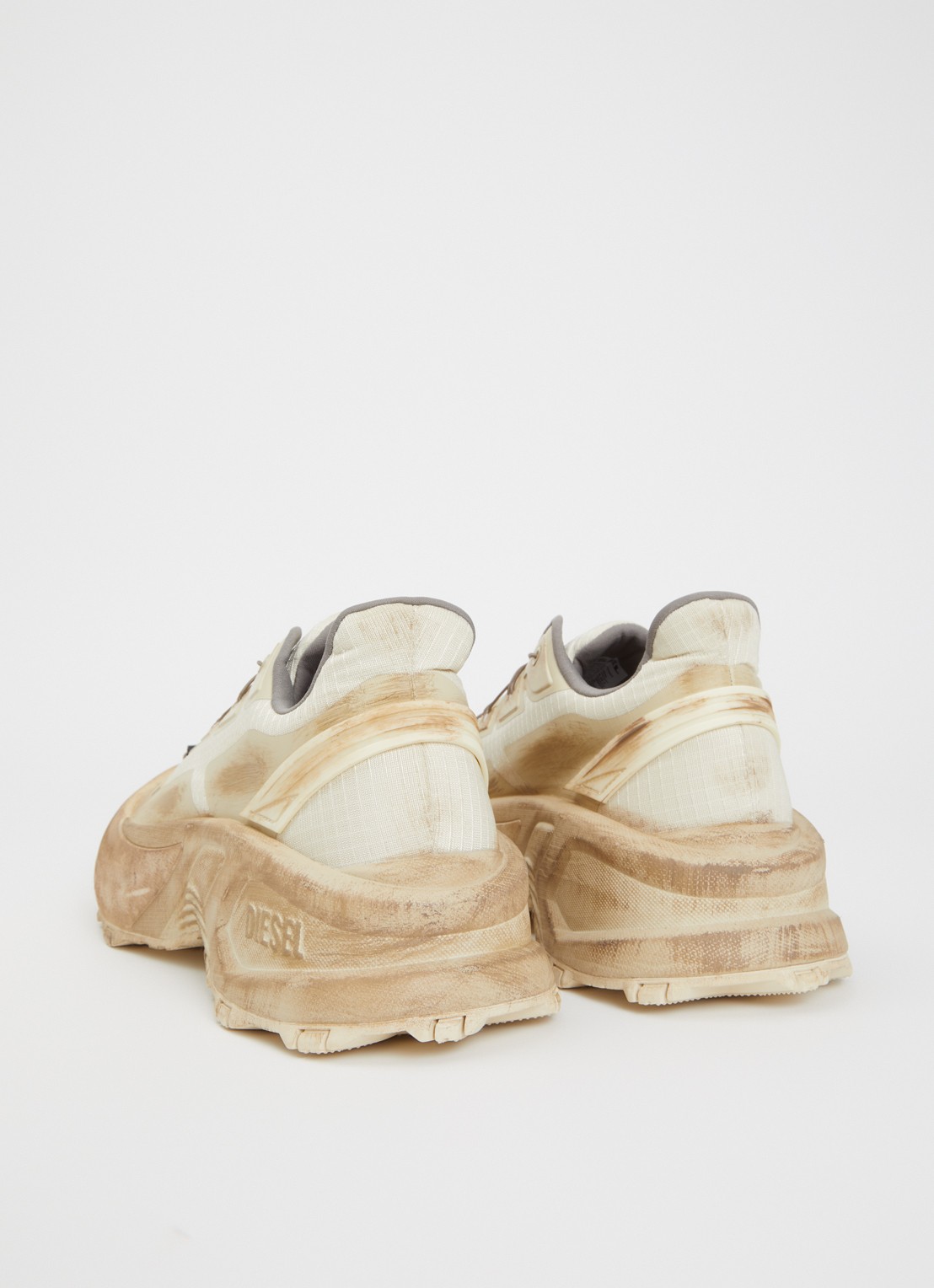 Diesel D-Cage Runner sneaker met mesh details - achterkant beige