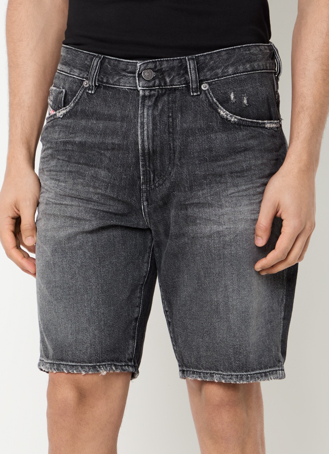 Diesel D-Fin straight fit korte broek van denim met gekleurde wassing - detail 2 zwart