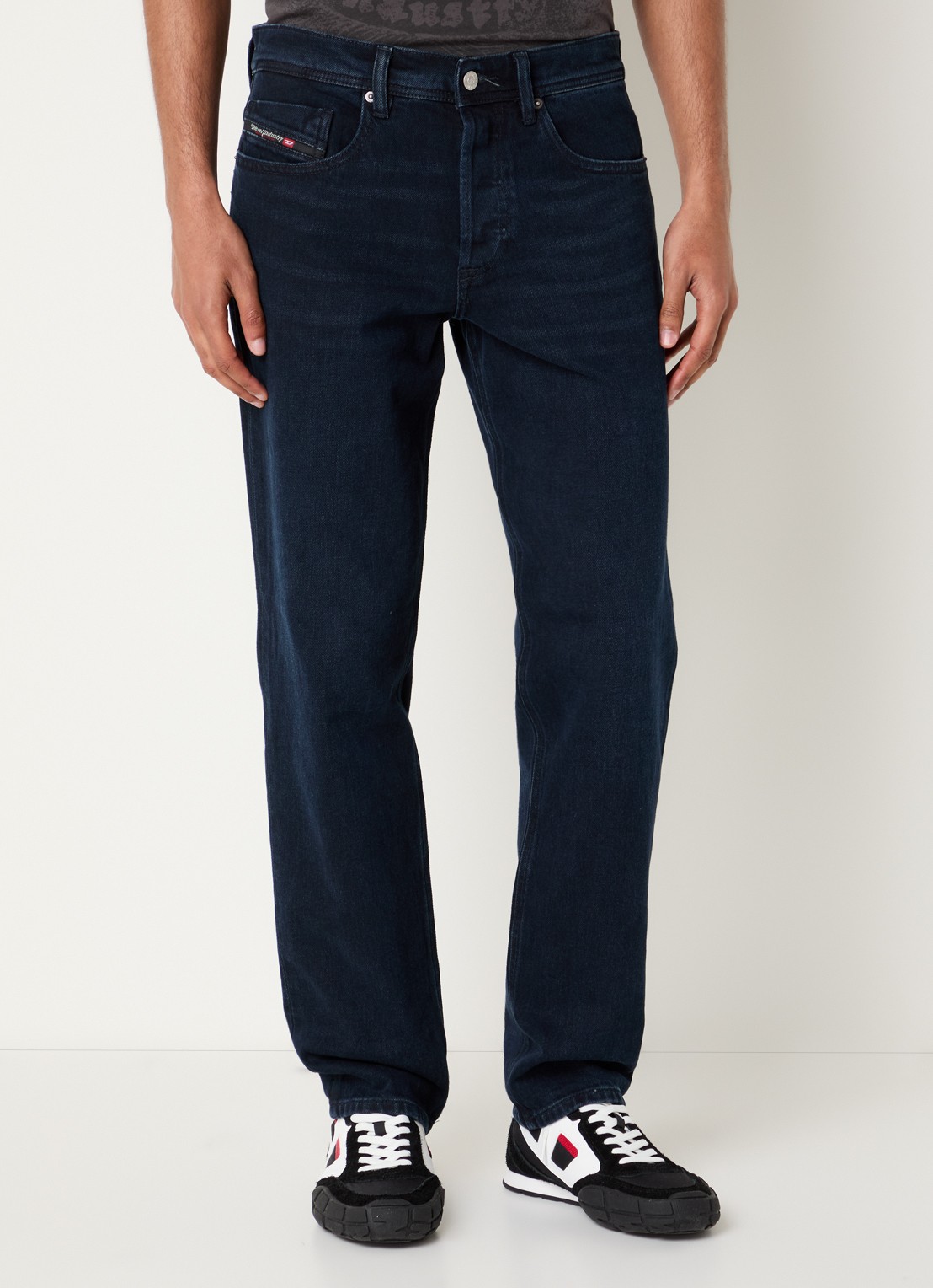 Diesel D-Finitive slim fit jeans met donkere wassing  - detail 4 indigo